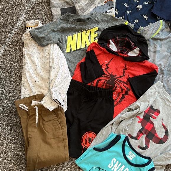 Boys size 4/4t bundle - Picture 4 of 8